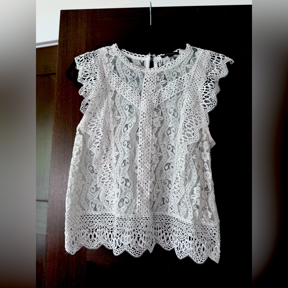 Women's boutique white blouse tank top